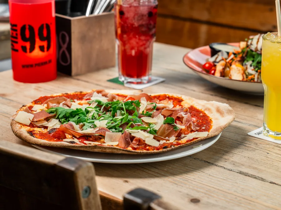 Frische Pizza im Pier 99 Nordhorn